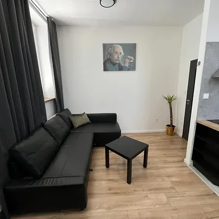 Bella 5 Ostrava, Free Parking アパート