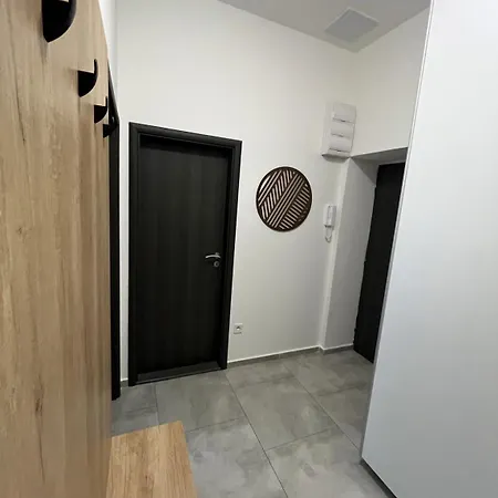 アパート Bella 5 Ostrava, Free Parking オストラヴァ